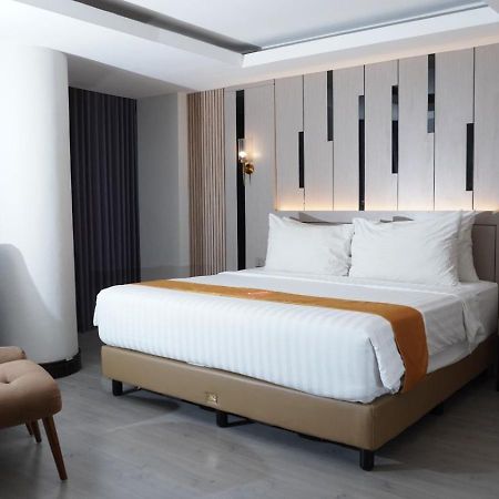 Cavinton Hotel Malioboro Yogyakarta By Tritama Hospitality Zewnętrze zdjęcie