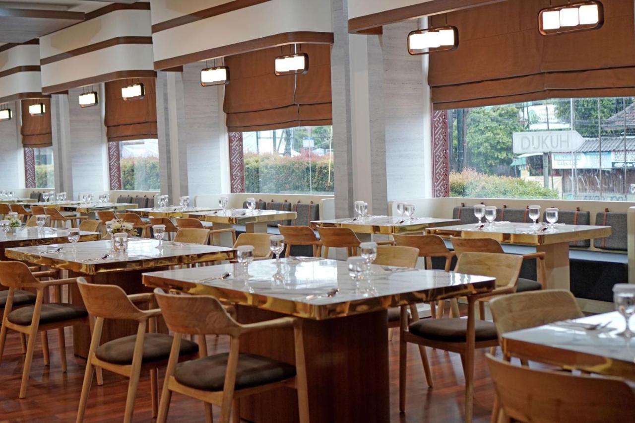 Cavinton Hotel Malioboro Yogyakarta By Tritama Hospitality Zewnętrze zdjęcie