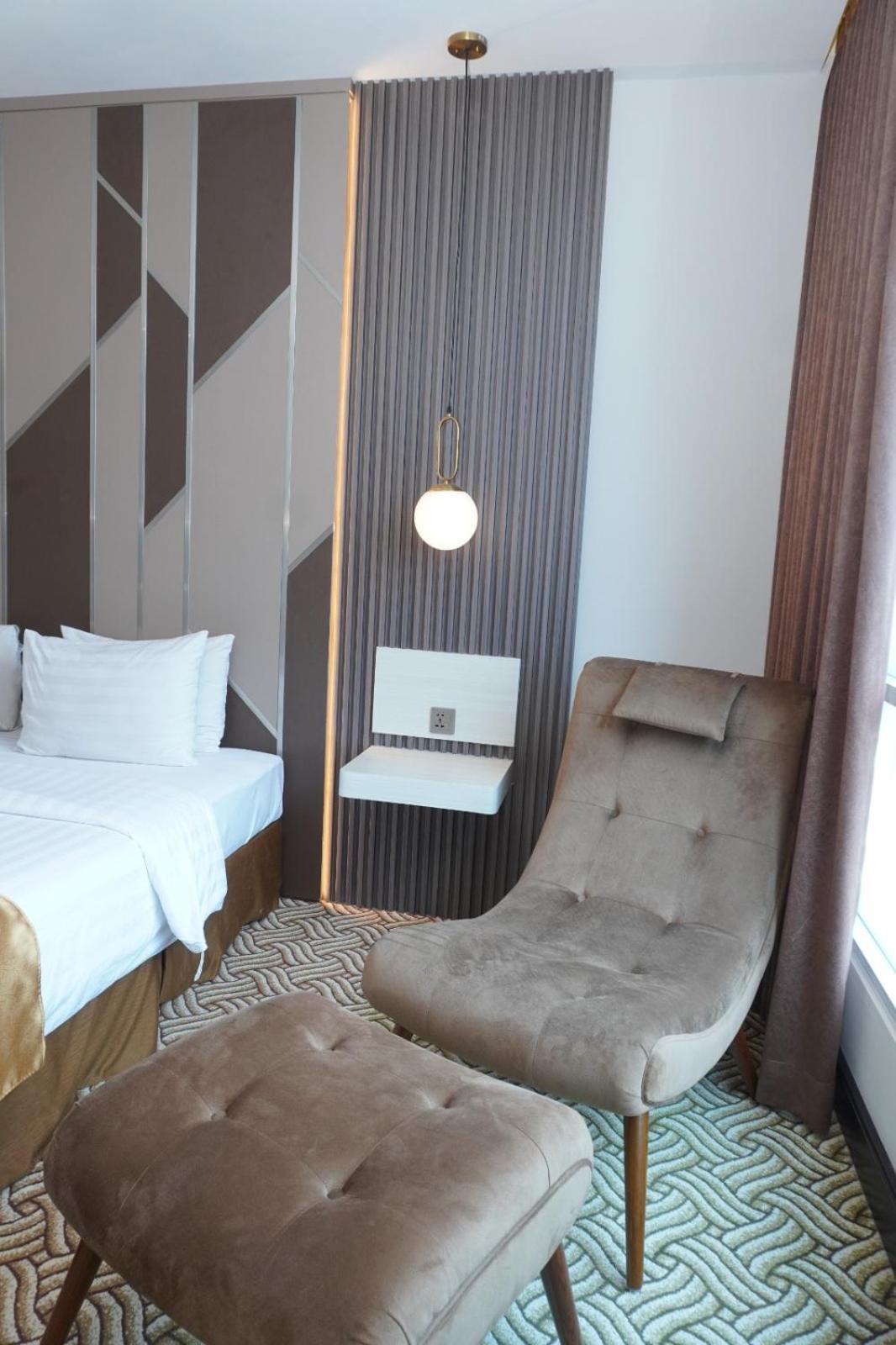 Cavinton Hotel Malioboro Yogyakarta By Tritama Hospitality Zewnętrze zdjęcie