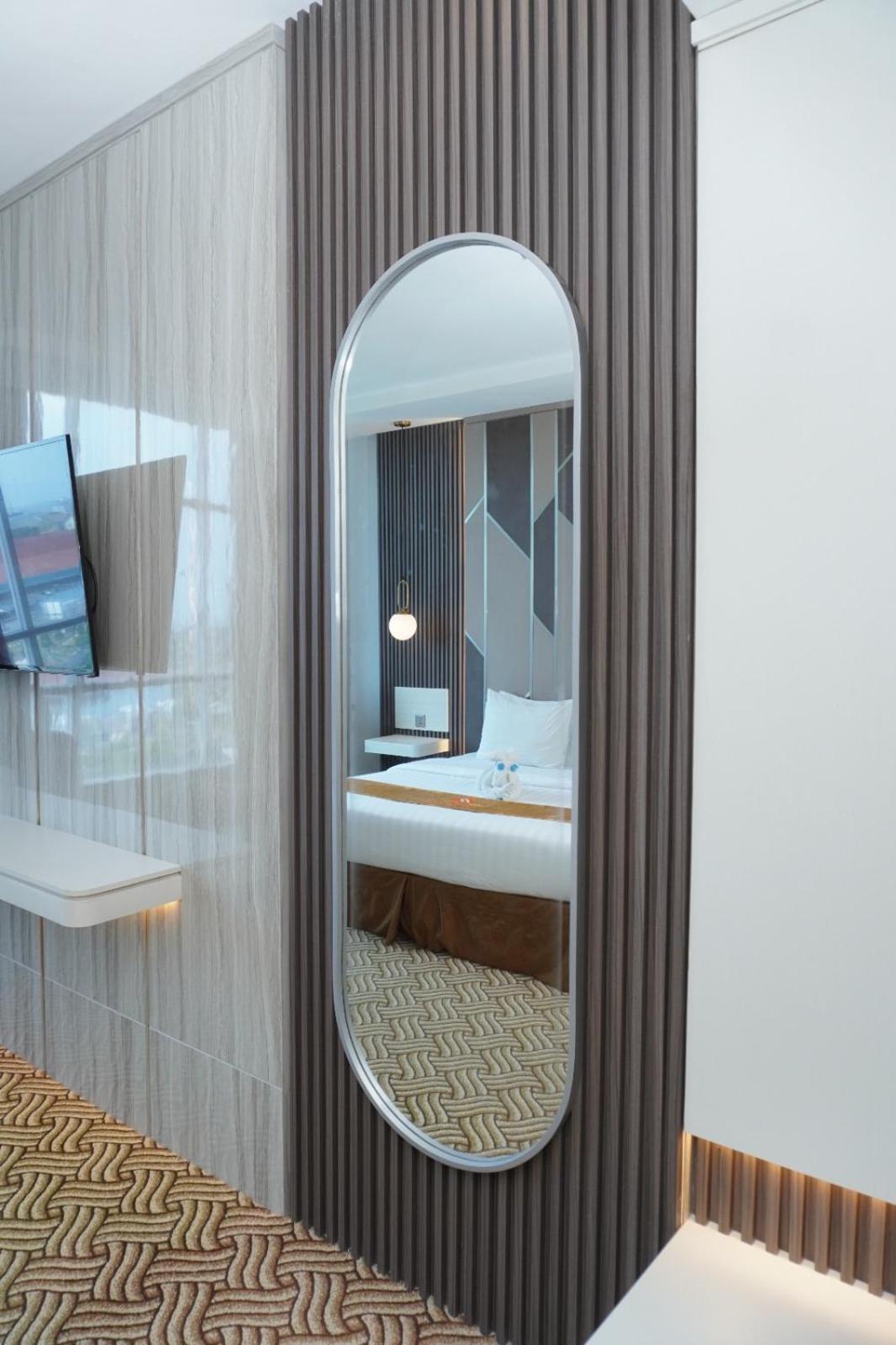 Cavinton Hotel Malioboro Yogyakarta By Tritama Hospitality Zewnętrze zdjęcie