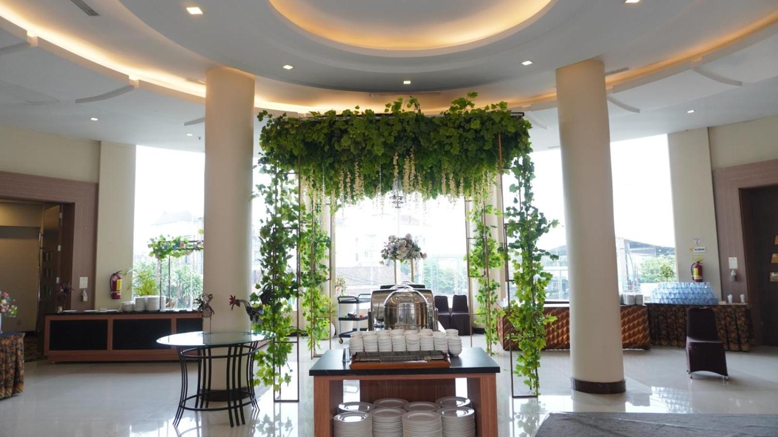 Cavinton Hotel Malioboro Yogyakarta By Tritama Hospitality Zewnętrze zdjęcie