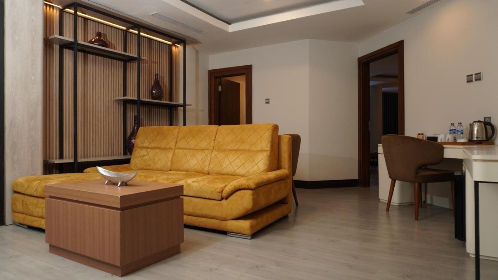 Cavinton Hotel Malioboro Yogyakarta By Tritama Hospitality Zewnętrze zdjęcie