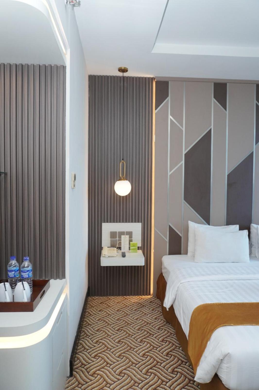 Cavinton Hotel Malioboro Yogyakarta By Tritama Hospitality Zewnętrze zdjęcie