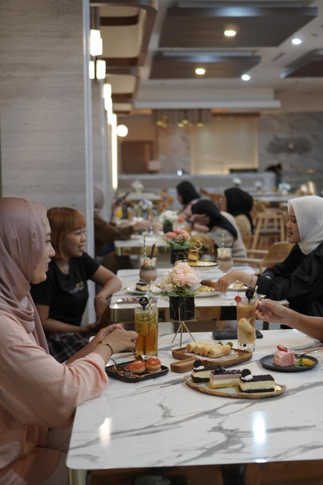 Cavinton Hotel Malioboro Yogyakarta By Tritama Hospitality Zewnętrze zdjęcie