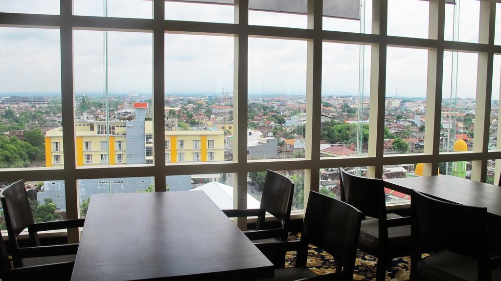 Cavinton Hotel Malioboro Yogyakarta By Tritama Hospitality Zewnętrze zdjęcie